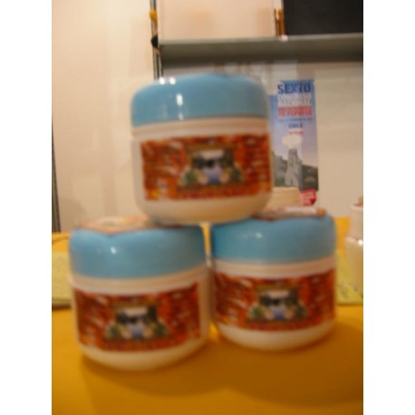 Crema humectante antiarrugas a base de propóleo