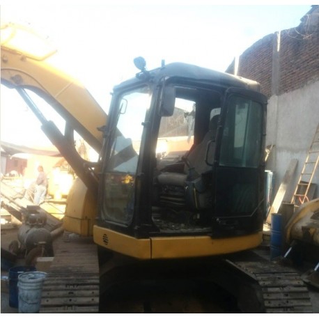 EXCAVADORA 308