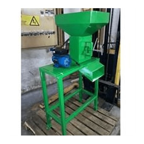 Máquina Partidora Avellana Chilena Tornillo 25KgH