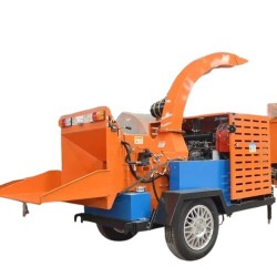 Chipeadora diesel 55 hp...