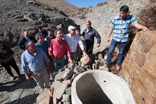 Ministro Walker visita a la región de Coquimbo afectada por escasez hídrica: “Estamos evaluando la situación, no vamos a dejar a nadie solo y vamos a atender las necesidades de la agricultura”