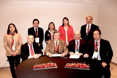 AGROCAP y CAPFRUTA FIRMAN ACUERDO DE COLABORACIÓN PARA POTENCIAR LA CAPACITACIÓN ENTRE LOS TRABAJADORES DEL SECTOR FRUTÍCOLA