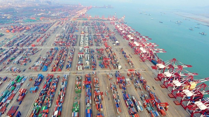 China: Puertos recuperan su capacidad de carga lentamente