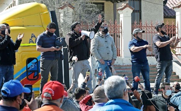 Querellas por Ley de Seguridad Interior del Estado y división del gremio: las claves que terminaron con la movilización de camioneros