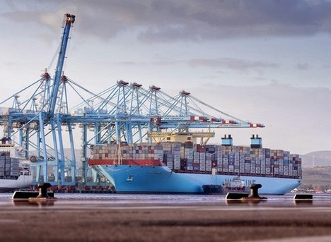 Unos 200 contendores de fruta de América Latina continúan retenidos en el Puerto de Algeciras