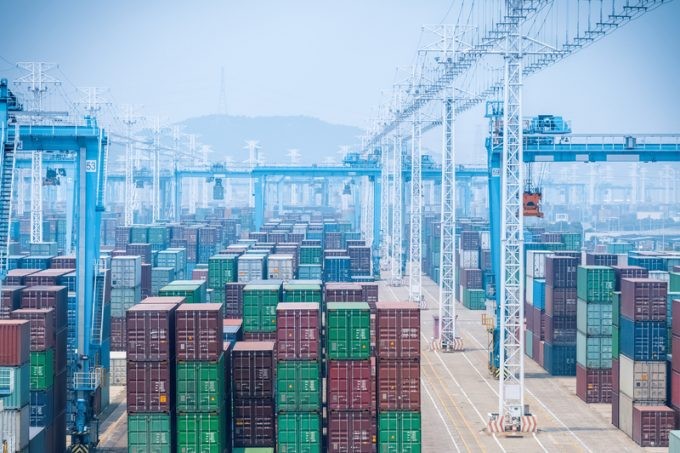 Por Covid-19: China cierra terminal de Meidong en puerto de Ningbo y hace temer nueva crisis de congestión como la de Yantian