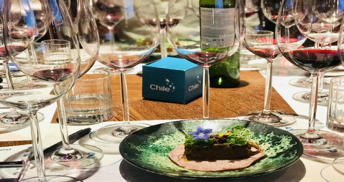 Viñas chilenas exponen sus productos a potenciales importadores y distribuidores colombianos para ingresar al mercado