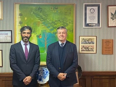 ASOEX se reúne con Encargado de Negocios de la Embajada de Emiratos Árabes Unidos en Chile para analizar intercambio de frutas