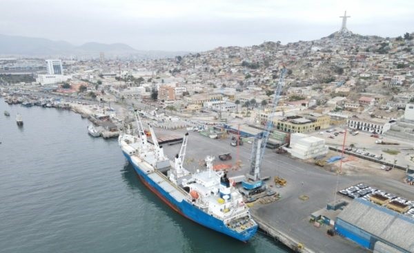 Puerto de Coquimbo reanuda exportaciones con fruta de invierno local