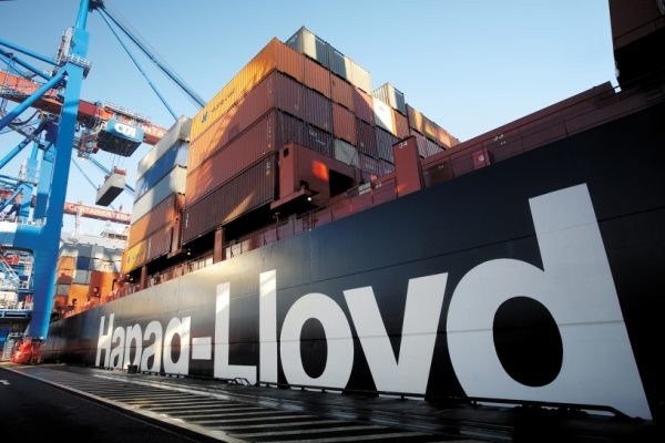 Ejecutivo de Hapag-Lloyd reconoce que descargaron naves en Perú ante problemas en puertos chilenos