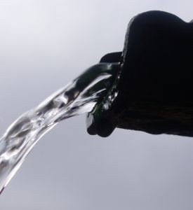 Por impagas y sin uso: cerca de 700 patentes de aprovechamiento de agua se van a remate en Los Ríos