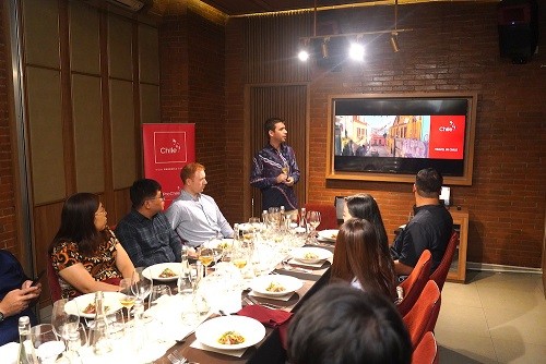 Fruits From Chile prepara temporada 2022-2023 con importadores de Indonesia