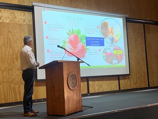 En seminario realizado en San Pedro: Productores de frutilla conocen nuevas tecnologías sustentables de producción