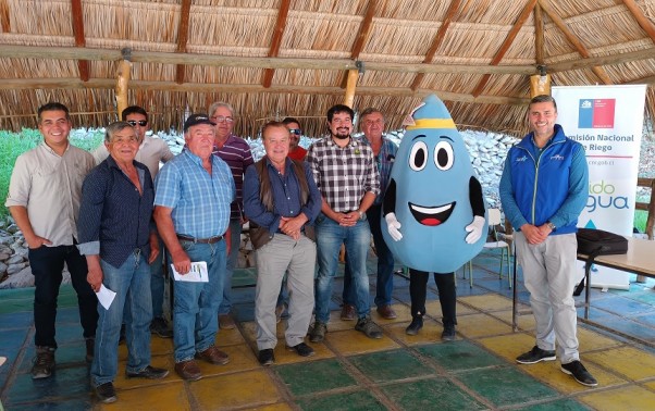 Regantes de Atacama participan en jornada de difusión de nueva convocatoria del Fondo concursable para organizaciones de usuarios de agua