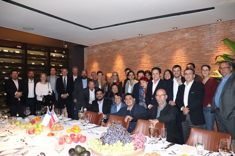 Chile y Estados Unidos estrechan relaciones bilaterales para el intercambio de frutas frescas