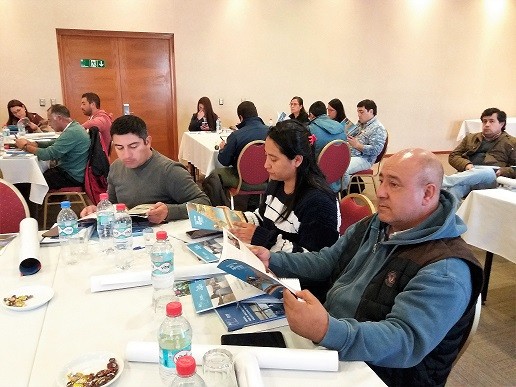 Comisión Nacional de Riego imparte curso para mejorar gestión de calidad de aguas en la agricultura