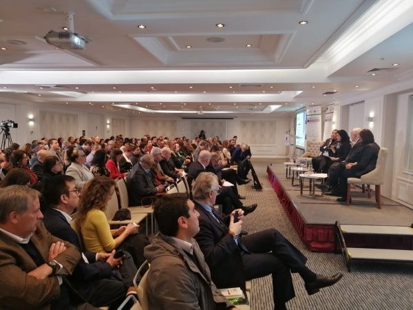 Programa Al-Invest Verde de la UE y EuroChile impulsarán la economía circular del sector frutícola