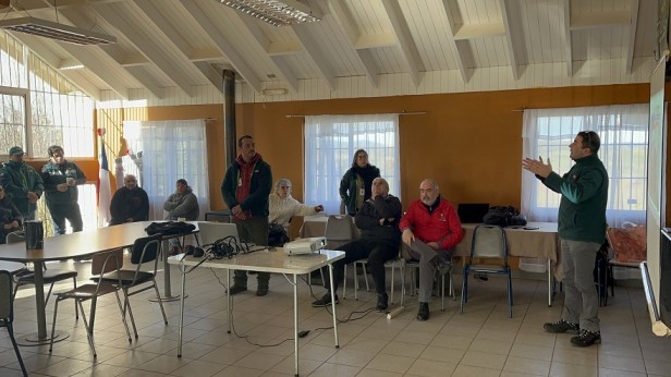 SAG Biobío se reunió con dueños de aves de traspatios colindantes al foco de Influenza Aviar en planteles de postura