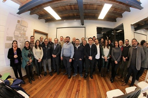 Lanzan proyecto para potenciar modelos de negocios asociativos y cooperativos en la región