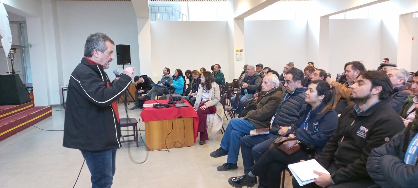 Productores de vino y cooperativas del rubro del Maule y Ñuble participaron en nueva sesión de la Mesa Interregional del Vino