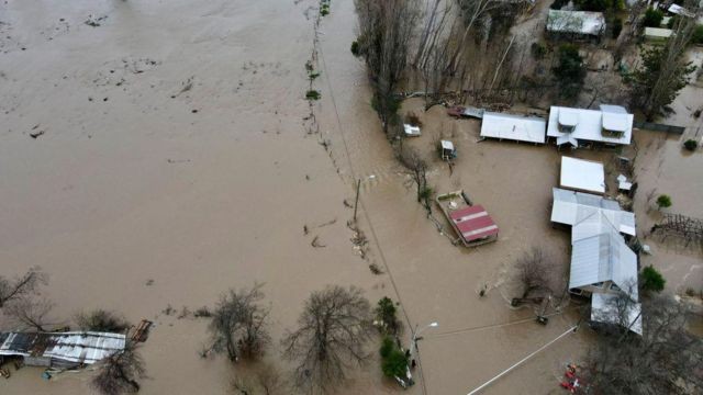 ASOEX evalúa situación de la industria ante fuertes lluvias en la zona centro-sur de Chile
