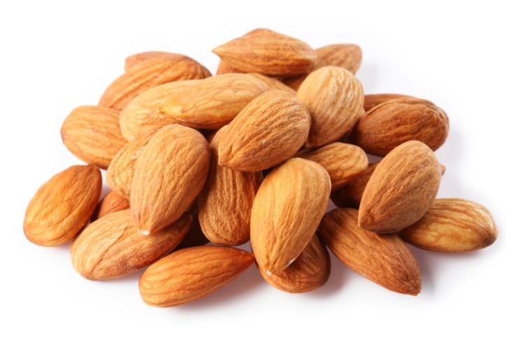 ALMENDRAS/ESPAÑA: PREOCUPACIÓN POR DISMINUCIÓN DE RENDIMIENTOS