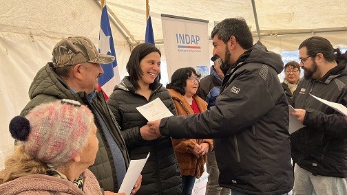 Agricultores de Lumaco reciben recursos de INDAP para financiar iniciativas productivas