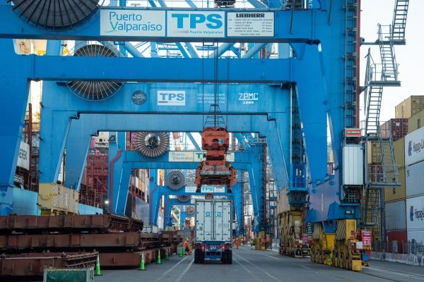 Gerente general de Terminal Pacifico Sur Valparaíso (TPS): “Para nosotros la fruta es la marca de Chile, por ello, nos preparamos para entregar el mejor servicio”