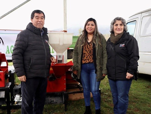 Agricultores de Cañete reciben maquinaria para fortalecer sus proyectos