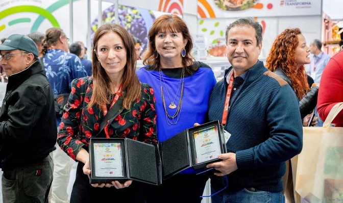 Innovaciones impulsadas por FIA son galardonadas en el Catálogo 2023 Innovación Alimentaria de Chile