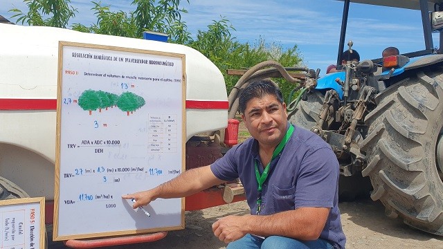 Investigador chileno recibe distinción internacional por su trabajo en pulverización agrícola