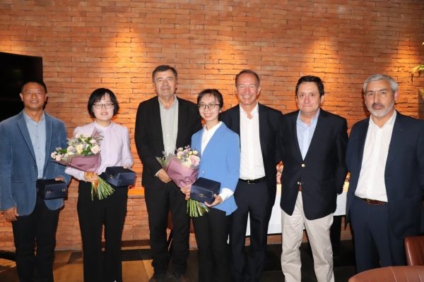 Tras visita de inspectores de la Aduana de China a Chile: Industria de duraznos y damascos chilenos a sólo un paso de comenzar exportaciones