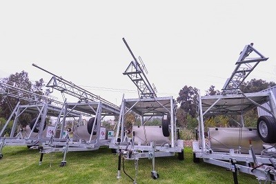 Estados Unidos dona a la CONAF cinco carros de telecomunicaciones para el combate de incendios forestales