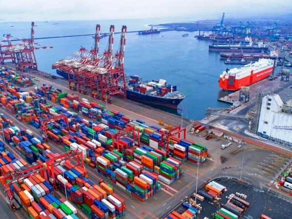 Perú: Iniciativa legislativa busca liberalizar el transporte de carga marítima