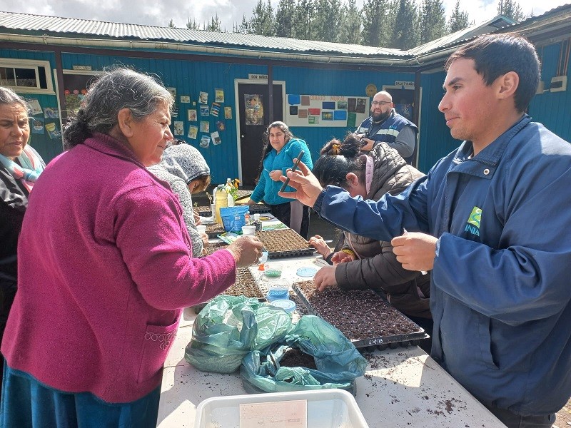 Iniciativas en agricultura sostenible en Provincia de Arauco fueron presentadas en Congreso de Agroecología