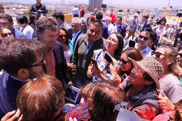 Ministro Valenzuela valora anuncio de licitación de planta desaladora en Coquimbo para enfrentar la crisis hídrica