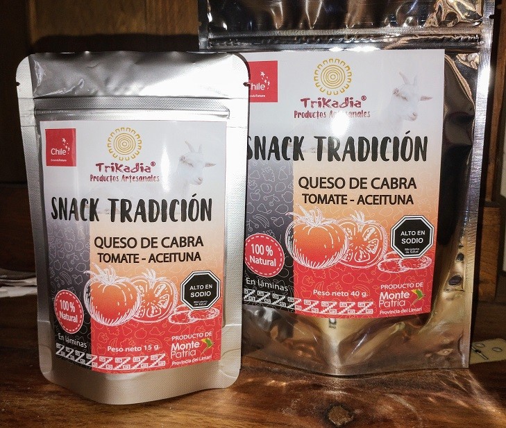 Snack de queso de cabra, elaborado en la región, se comercializa en aeropuerto internacional de Santiago