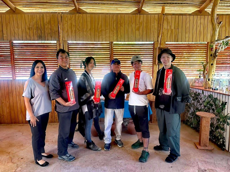 Desde Atacama a Japón: Reconocidos bartenders e importadores visitaron a productores de destilados del Valle del Huasco