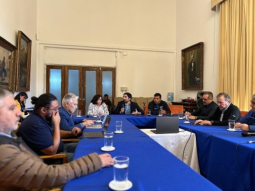 Expertos analizan desafíos de la pesca regional en Biobío ante cambios oceanográficos