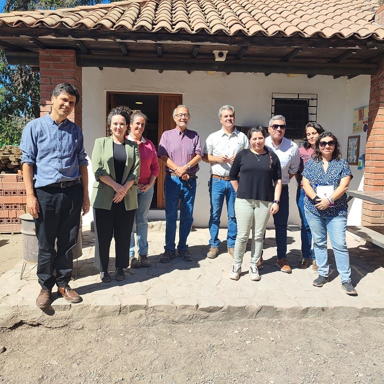 Ministerio de Economía, Corfo y Perfruts conocen resultados de proyectos agrícolas beneficiados con programas de desarrollo sostenible en la Región de Valparaíso
