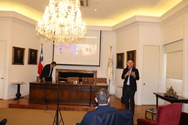 Gremios agrícolas analizan trabajo en sustentabilidad para la construcción de un elemento diferenciador del agro chileno