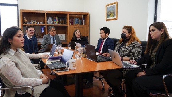 Chile y México buscan modernizar el Tratado de Libre Comercio