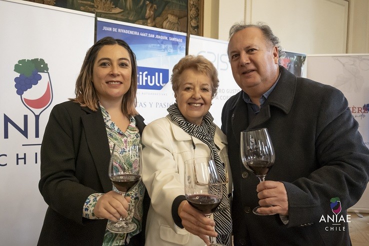 LA ASOCIACIÓN DE ENÓLOGOS LANZA OFICIALMENTE LA OCTAVA VERSIÓN DE CARMENÈRE AL MUNDO 2024”