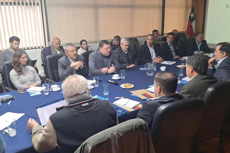 Fedeleche en la Comisión Nacional de la Leche avanza en el fortalecimiento de la información sectorial