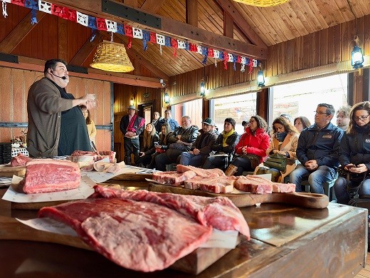 Carne bovina de Los Lagos se consolida como referente de calidad y sostenibilidad en destacado seminario regional