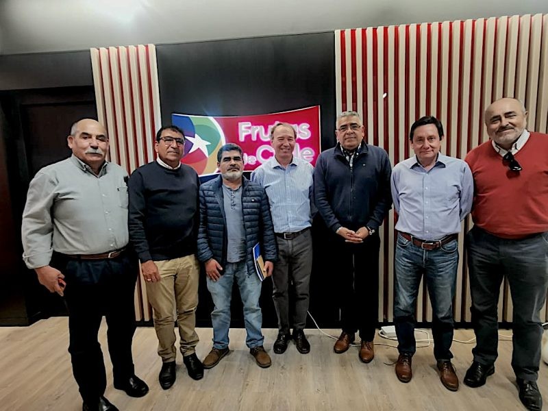 Contraporchi y Frutas de Chile se preparan para temporada frutícola 2024-2025