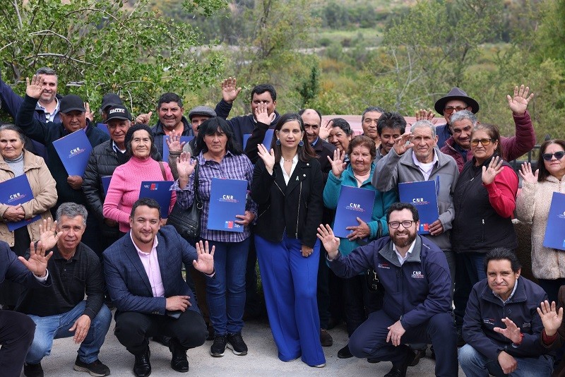CNR entrega anheladas bonificaciones por $620 millones a la pequeña agricultura del Valle de Chalinga