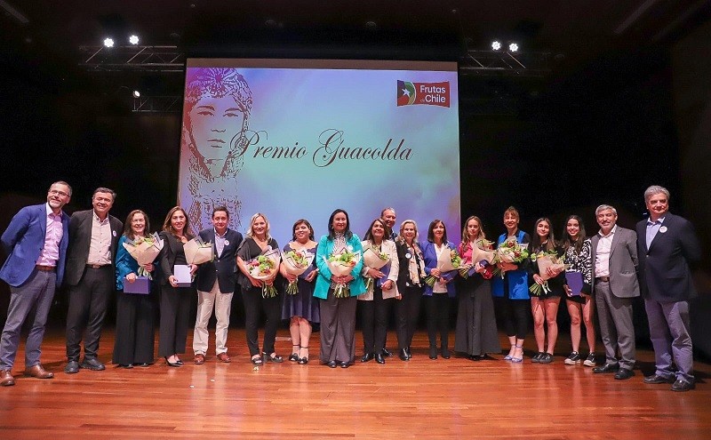 Frutas de Chile y Minagri entregan “Premio Guacolda” a mujeres destacadas de la industria frutícola