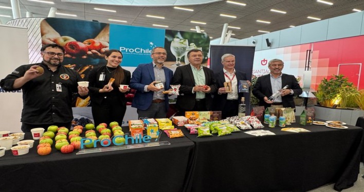 Agricultura, ProChile y Aeropuerto de Santiago se unen para promocionar alimentos chilenos en el Día Internacional de la Alimentación