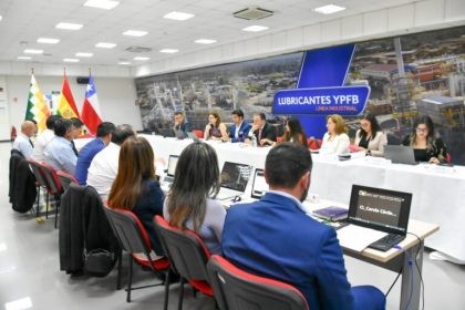 Avanzan negociaciones para apertura del mercado chileno a productos bolivianos